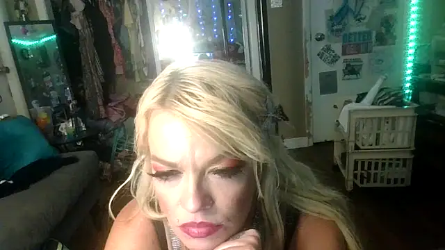 marilyn420's Live XXX Chat