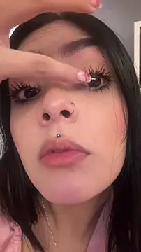 Chatroom XXX en direct de AliceRitter