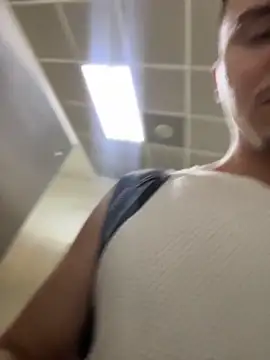 adam-rivera – Naživo XXX chat