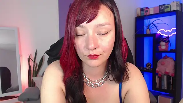 S_Lilith_ Adlı Modelin Canlı XXX Sohbeti