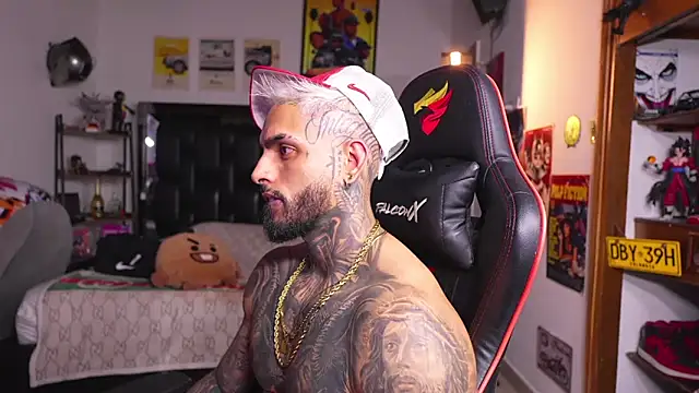XXX chat uživo modela logan_hugh8