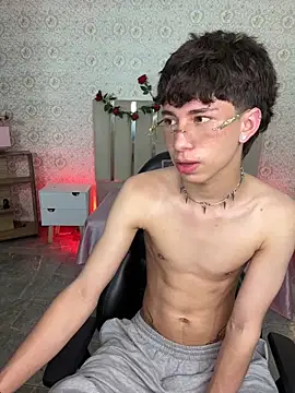 kaelwolf_tay's Live XXX Chat