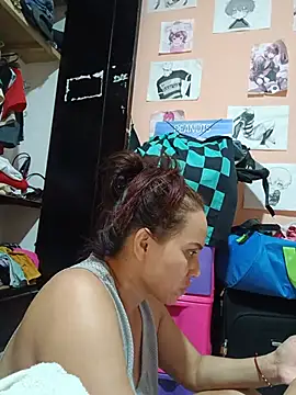 Amanda39 Live XXX Chat