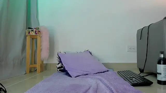 دردشة Nanny_11 الجنسية المباشرة