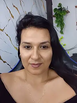 Chat XXX en directo de elena_jonees