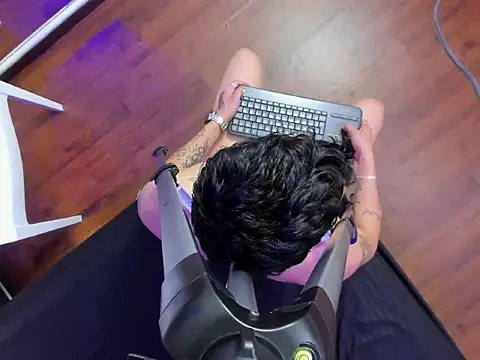 Pixelriott's Live XXX Chat