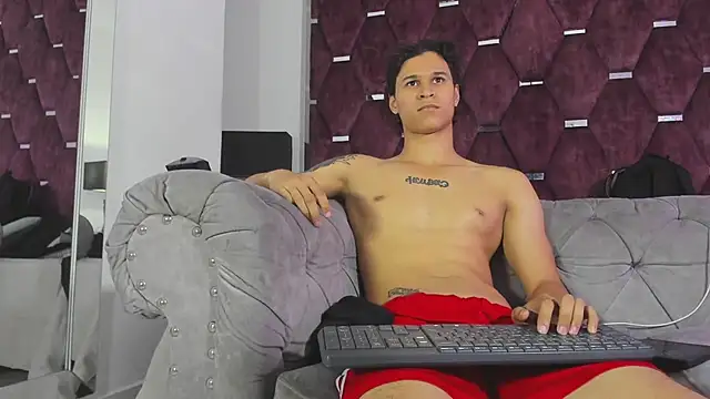 Chat XXX Live TonyBenedetti