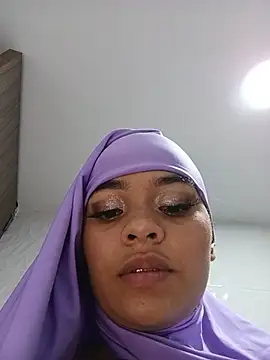 Samira_1 Chat XXX in diretta