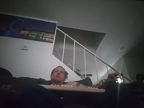 yourMasterisBored's Live XXX Chat