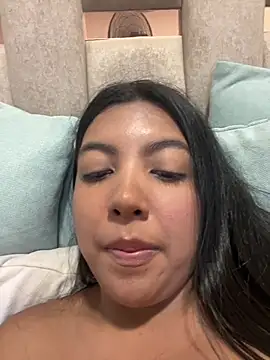 nicole_fisherr Adlı Modelin Canlı XXX Sohbeti