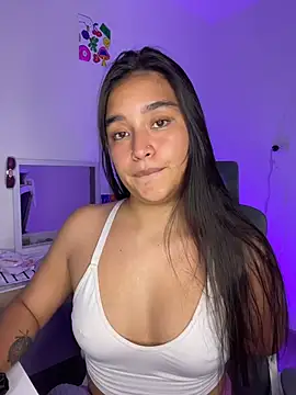I_Samanthaa Chat XXX in diretta