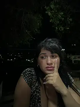 צ'אט XXX בשידור חי של Sweettemptation26