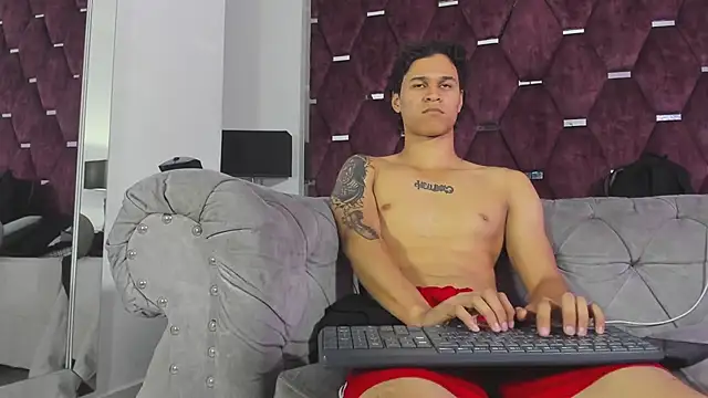 TonyBenedetti live XXX chat