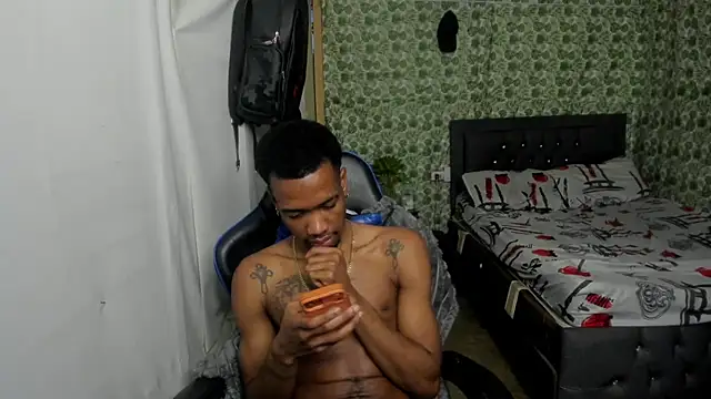 Chat XXX ao vivo de Kofi_exotic_2