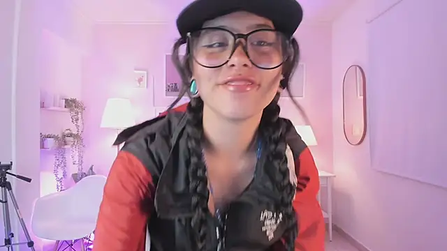 Czat XXX na żywo – Kimdyy_