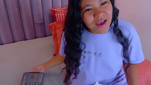 Czat XXX na żywo – AhslyEvans__