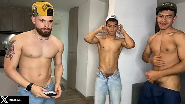Онлайн чат XXX zoneboys