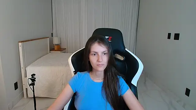 upssnowy's Live XXX Chat