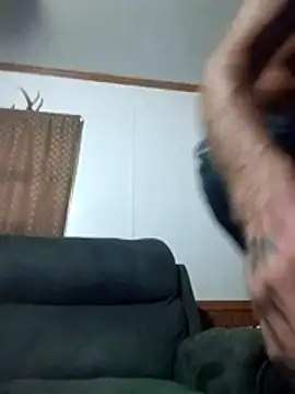 longerFellow Live XXX-chat