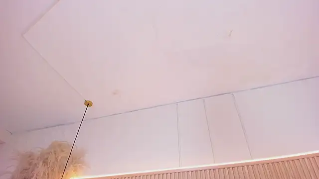 NahimiThompsonのライブXXXチャット