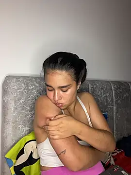 I_Samanthaa Adlı Modelin Canlı XXX Sohbeti