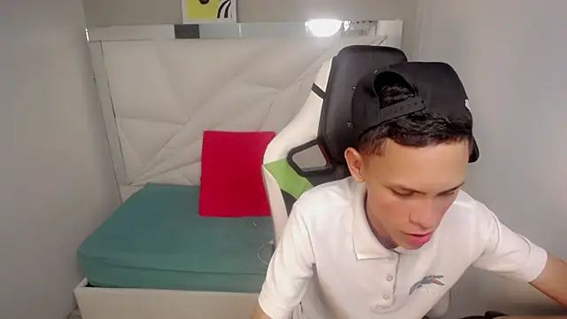 Webkamerová show sombra_18