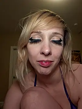 Chat +18 de AmethystFoxx ao vivo