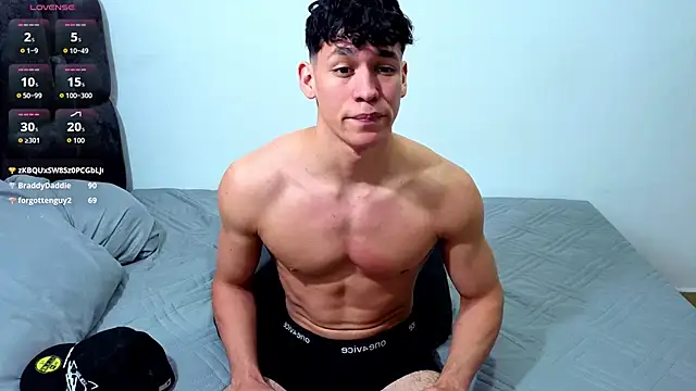 Luke_Muscle Live XXX-Chat