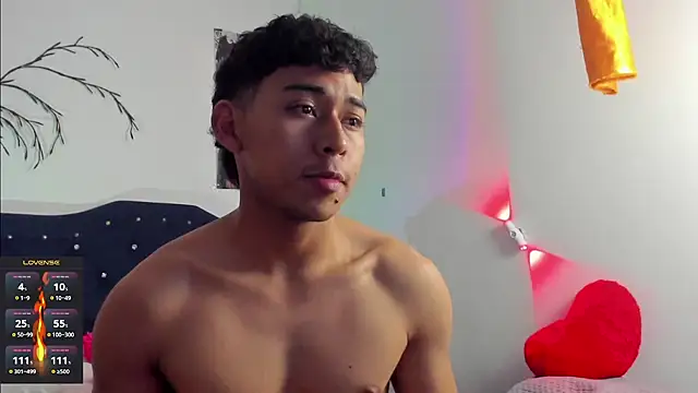 Chat +18 de Robert__Zan ao vivo