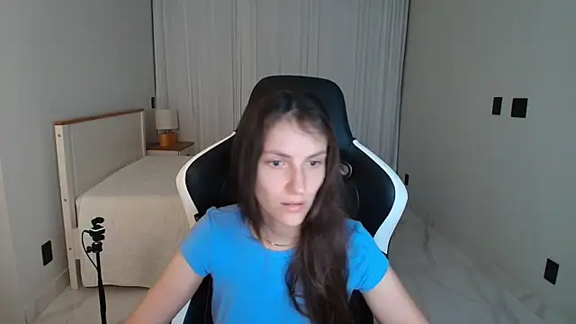 Chatroom XXX en direct de upssnowy