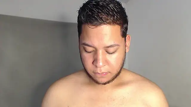 nicolas_cr1 Chat XXX live