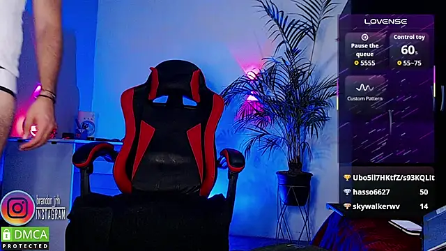 Chatroom XXX en direct de Diilanhott