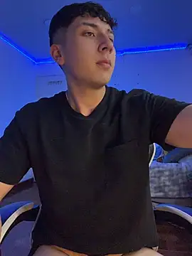 OLIVER_K 即時 XXX 聊天