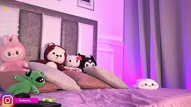 MadieAshのライブXXXチャット