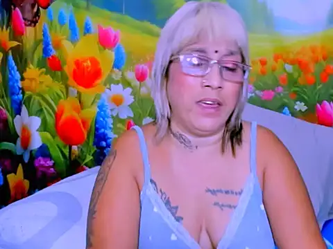 Онлайн чат XXX indianroxy