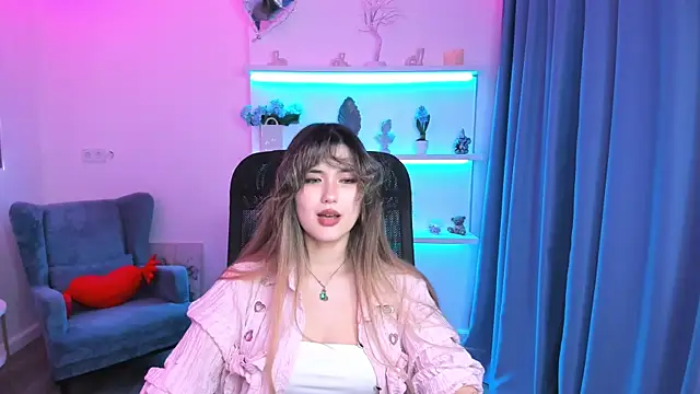 AnneTLi Adlı Modelin Canlı XXX Sohbeti