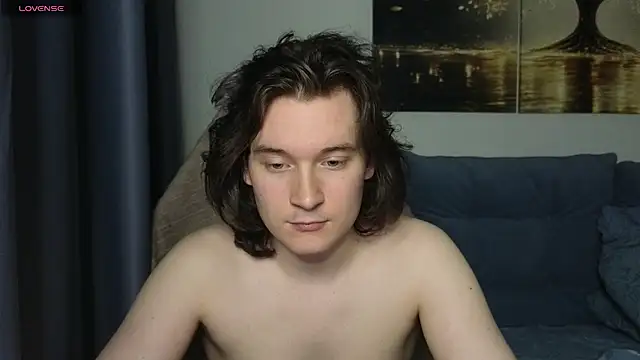 Chatroom XXX en direct de MoreRealAlex