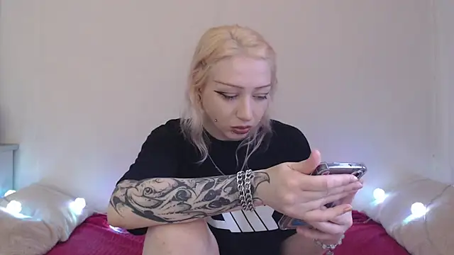 Živý XXX chat Emily_hardcore