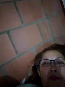Cessi50 live XXX chat
