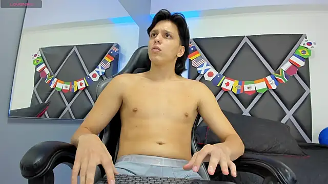 Živý XXX chat Dante-23