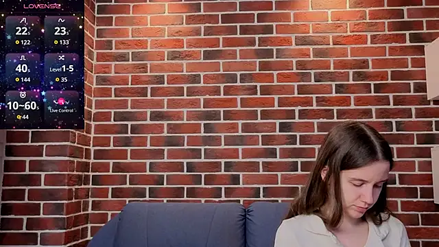 MyrtaMcclaney Chat XXX in diretta