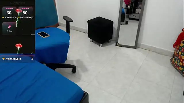 XXX chat uživo modela LAURA_Foxht