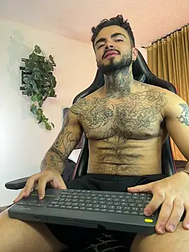 Show modela Benjii_Carter1 na web-kameri
