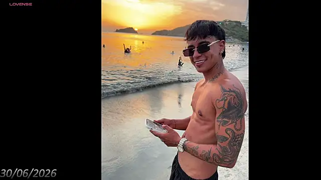 Ftm_xxxperiencie live XXX chat