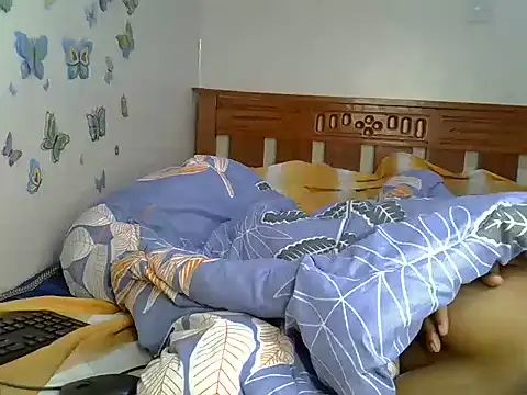 Pretty_tess' Live XXX Chat