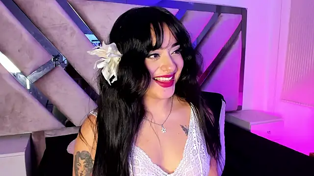 Chat +18 de Elena_Tylor ao vivo