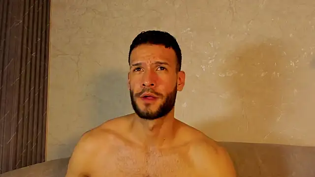 Jacob_Benelli Chat XXX in diretta
