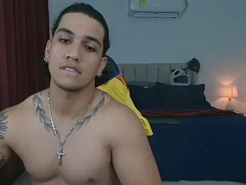 Mrbig_maximo Chat XXX in diretta