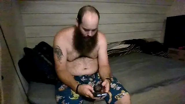 ThisGuy42o's Live XXX Chat