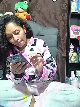 Estrella2001 Live XXX Chat